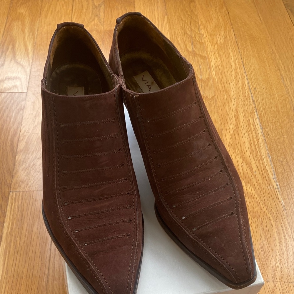 Via Spiga Brown Suede Pointed Ankle Booties